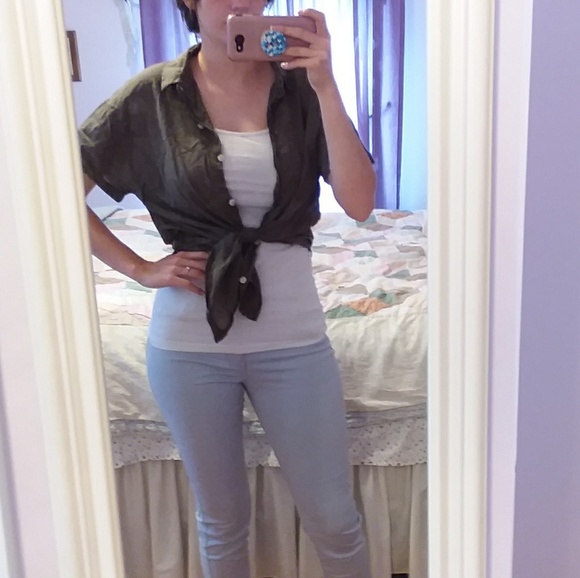 Button Down Short Sleeves - Picture 4 of 5